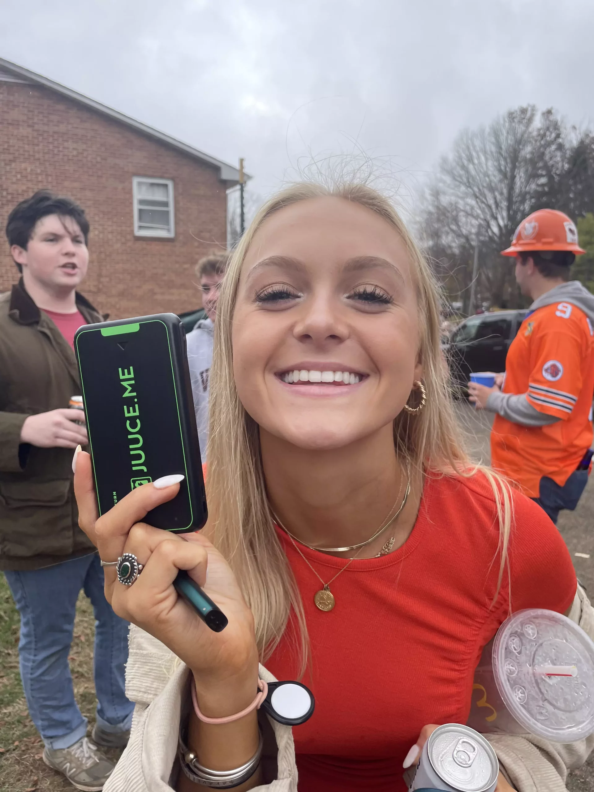 Virginia Tech student holding a JUUCE Bar
