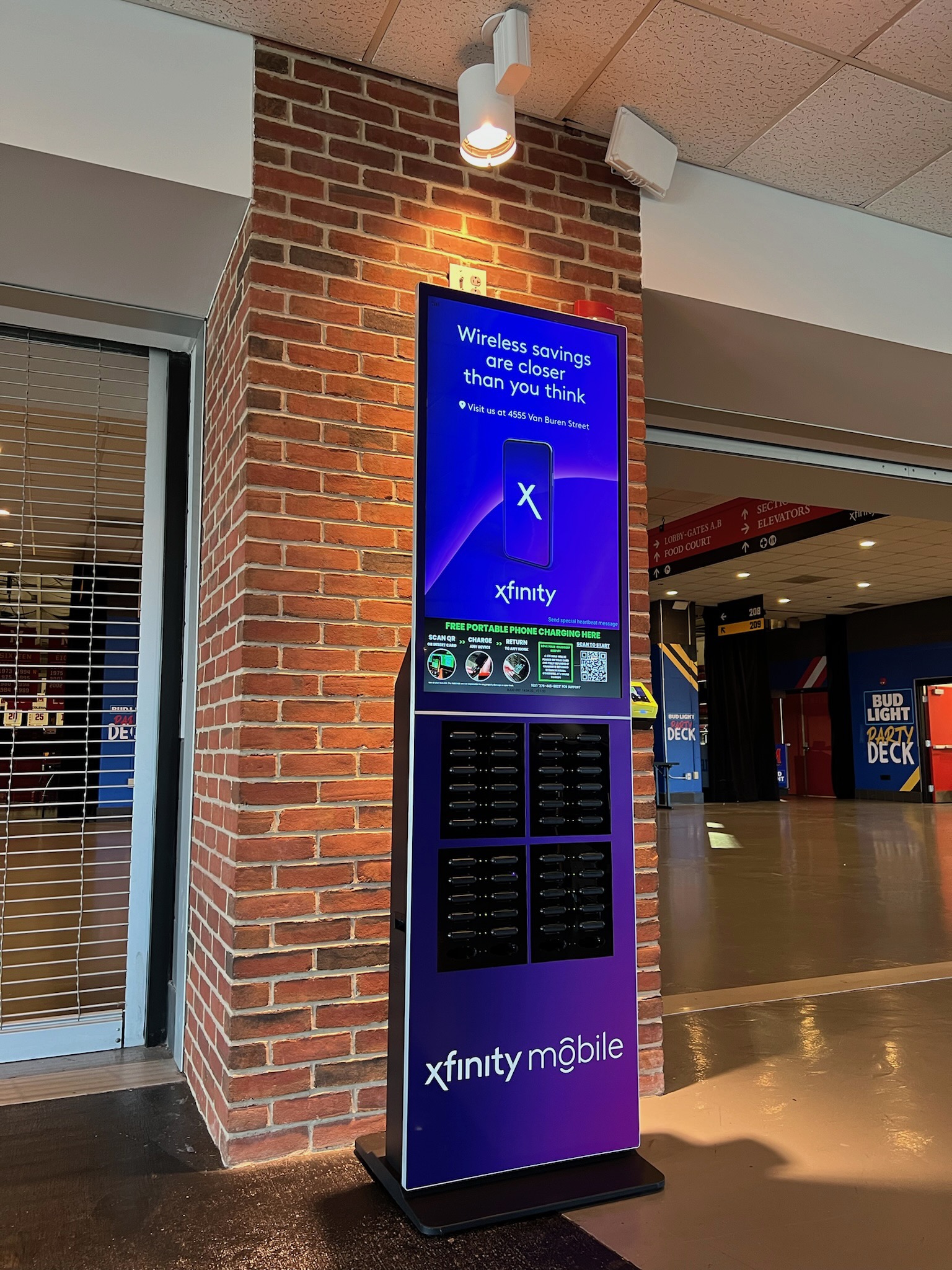 JUUCE Portable Charger Rental Kiosks For Sponsors with Xfinity Mobile