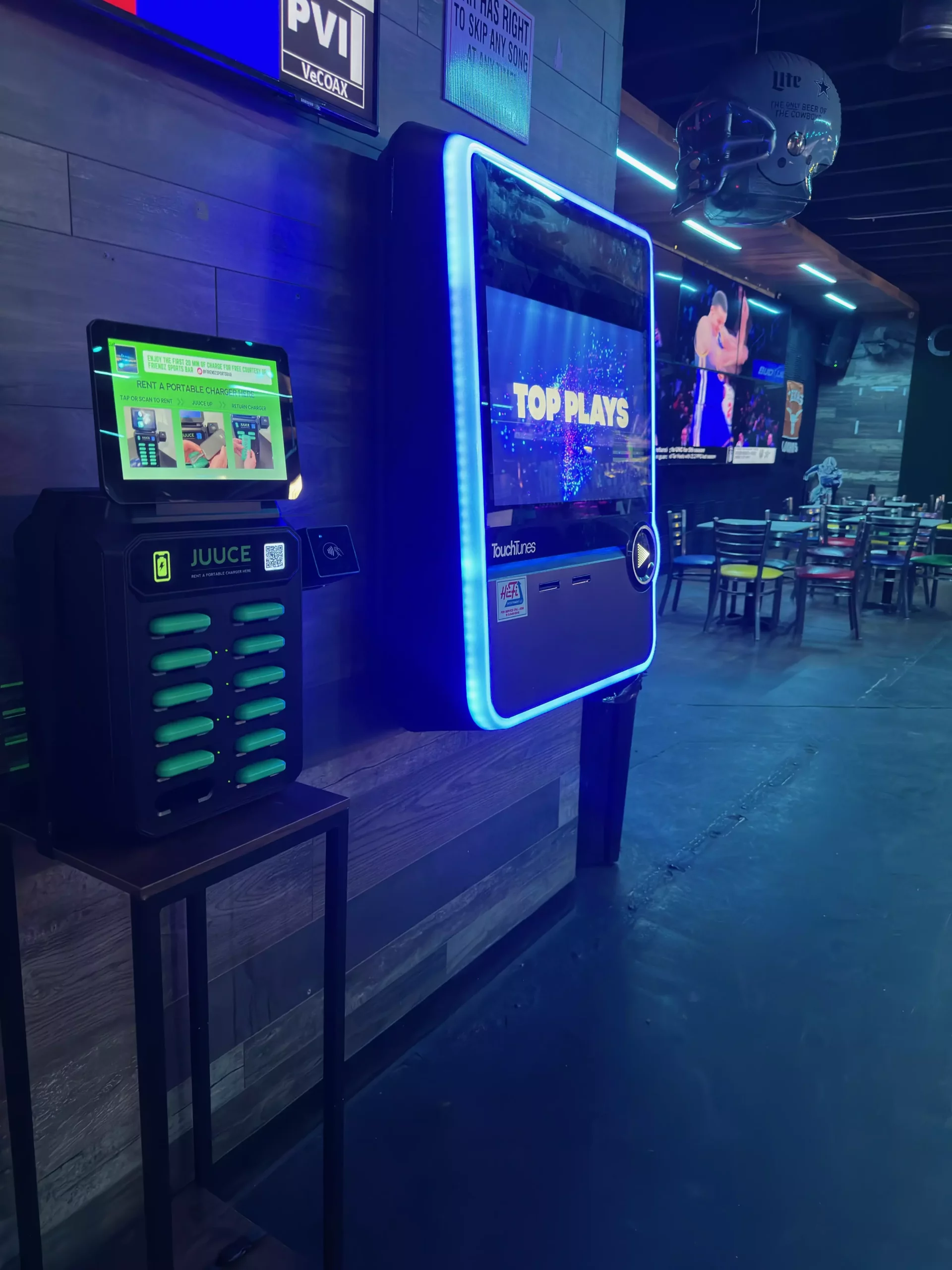 JUUCE Charging Stations